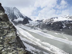 Blick vom Pas de Chèvres (2855 m) zum Mont Blanc de Cheilon (3870 m) mit Glacier de Cheilon, 7.7.2014