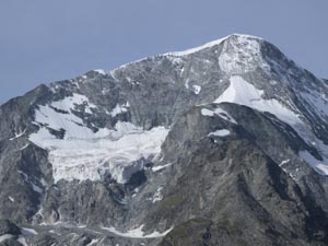 Blick auf Pigne d’Arolla (3787 m) oberhalb von Arolla (2008 m), 15.7.2018