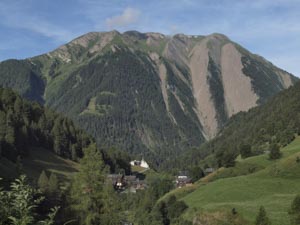 Breithorn (2593 m) mit Binn Dorf (Schmidigehischere), 3.8.2016